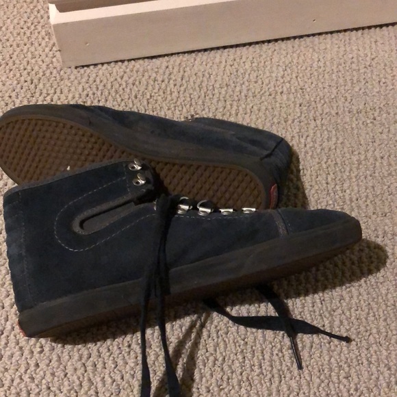 Vans Hadley Hiker Fur Lined High Tops - Picture 9 of 9